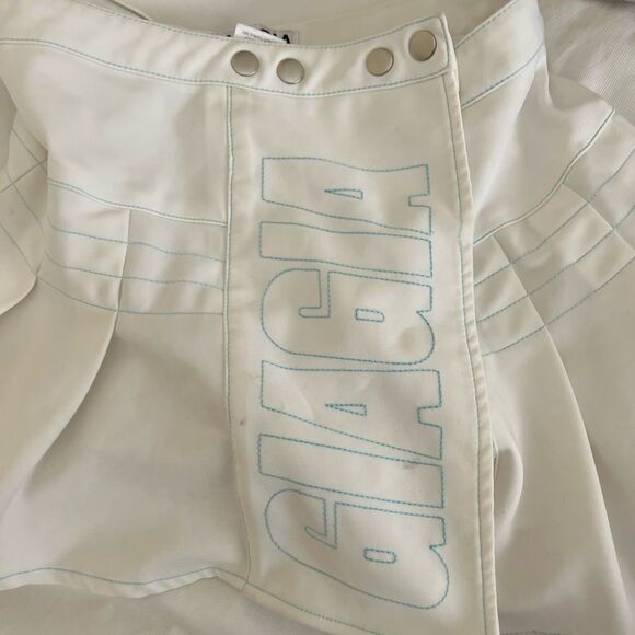 I am gia white skirt - Picture 2 of 4